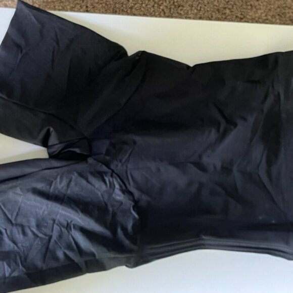 NWT Honeylove SuperPower Compression Shorts in Vamp Black Size 1X - Picture 4 of 7